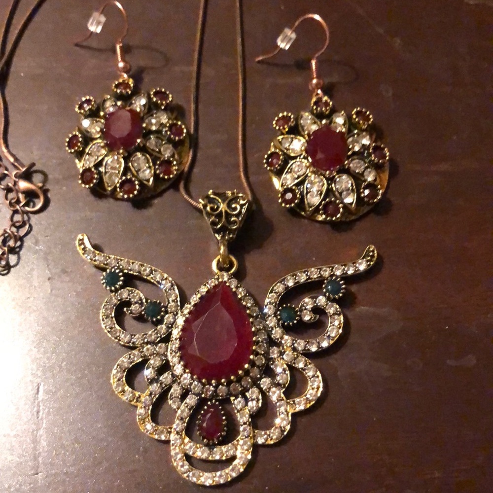 Antique inspired necklace and earring set
